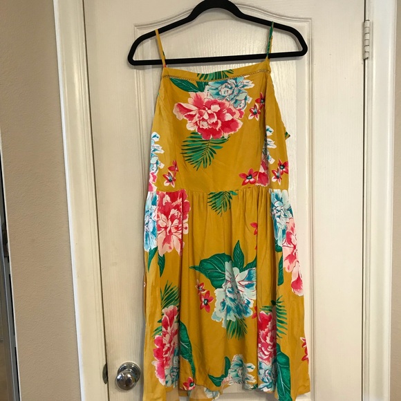 Old Navy Dresses & Skirts - NWOT Old Navy sun dress size XL